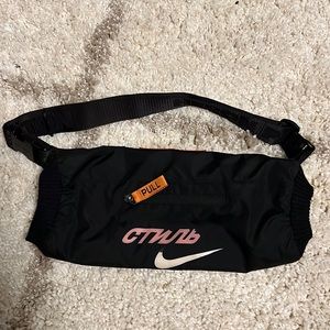 Nike Heron Preston 2019 Hyperwarm Hand warmer